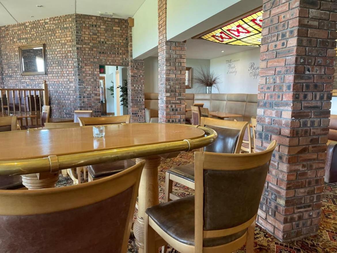 Ederyn Woodlands Hall Hotel מראה חיצוני תמונה